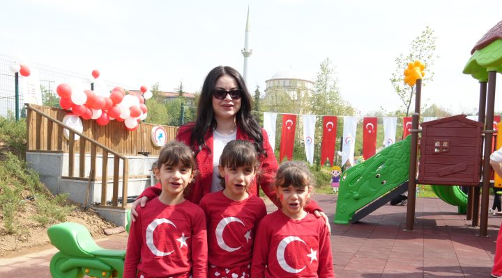 DÜZCE BELEDİYESİ GÜNDÜZ BAKIMEVİ’NDE 23 NİSAN COŞKUSU!