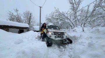 YAŞLI HASTA İÇİN PALETLİ AMBULANS DEVREYE GİRDİ!