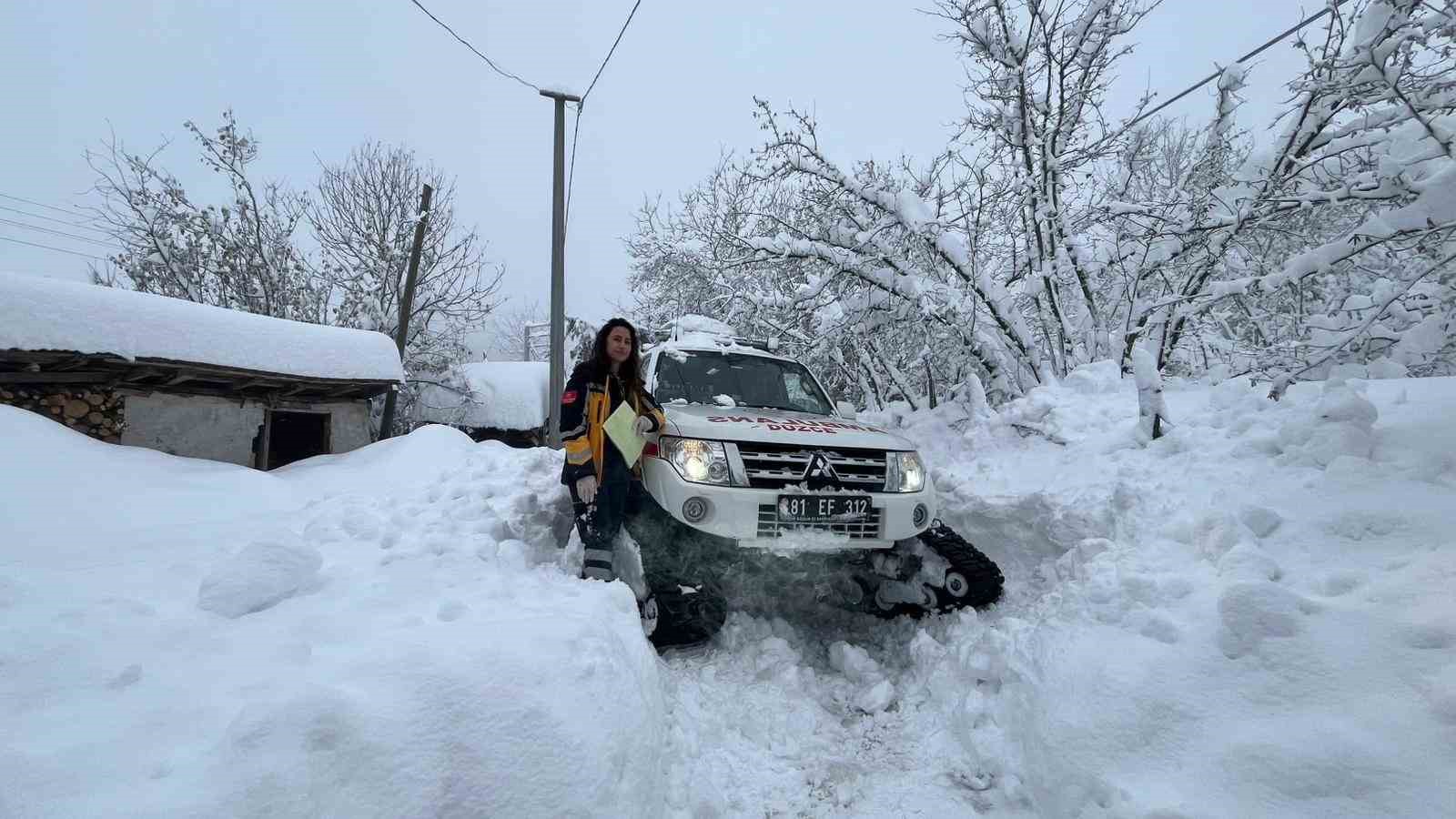 YAŞLI HASTA İÇİN PALETLİ AMBULANS DEVREYE GİRDİ!