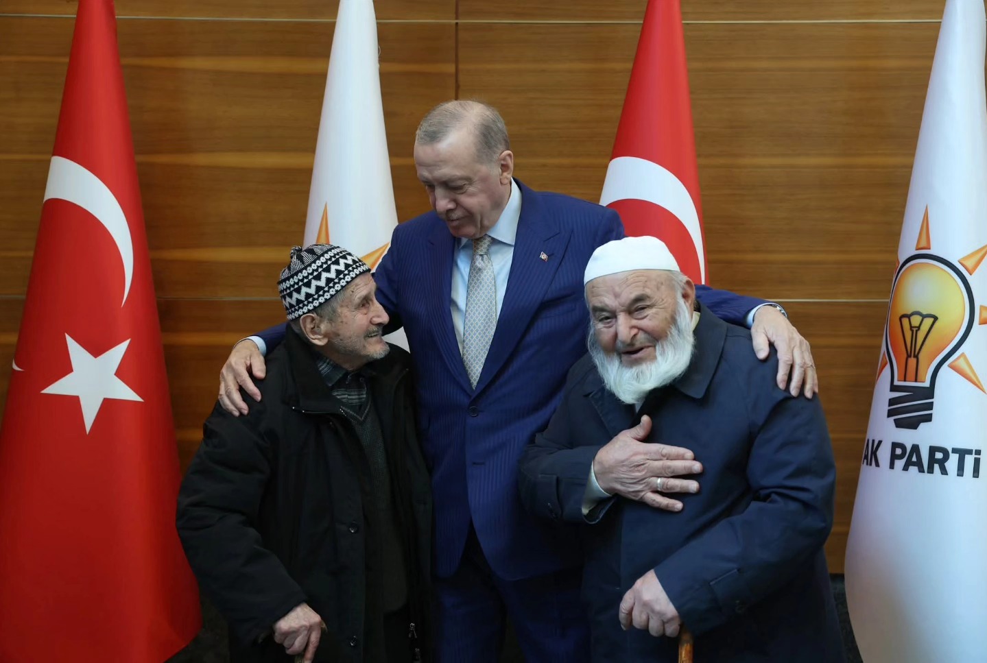 DÜZCELİ İKİ ÇINAR ANKARA’DA ERDOĞAN İLE BİR ARAYA GELDİ!