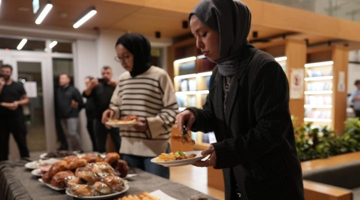 İLK SAHURDA GENÇLER YALNIZ BIRAKILMADI!