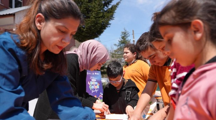 23 NİSAN COŞKUSU KÖY OKULUNA TAŞINDI!