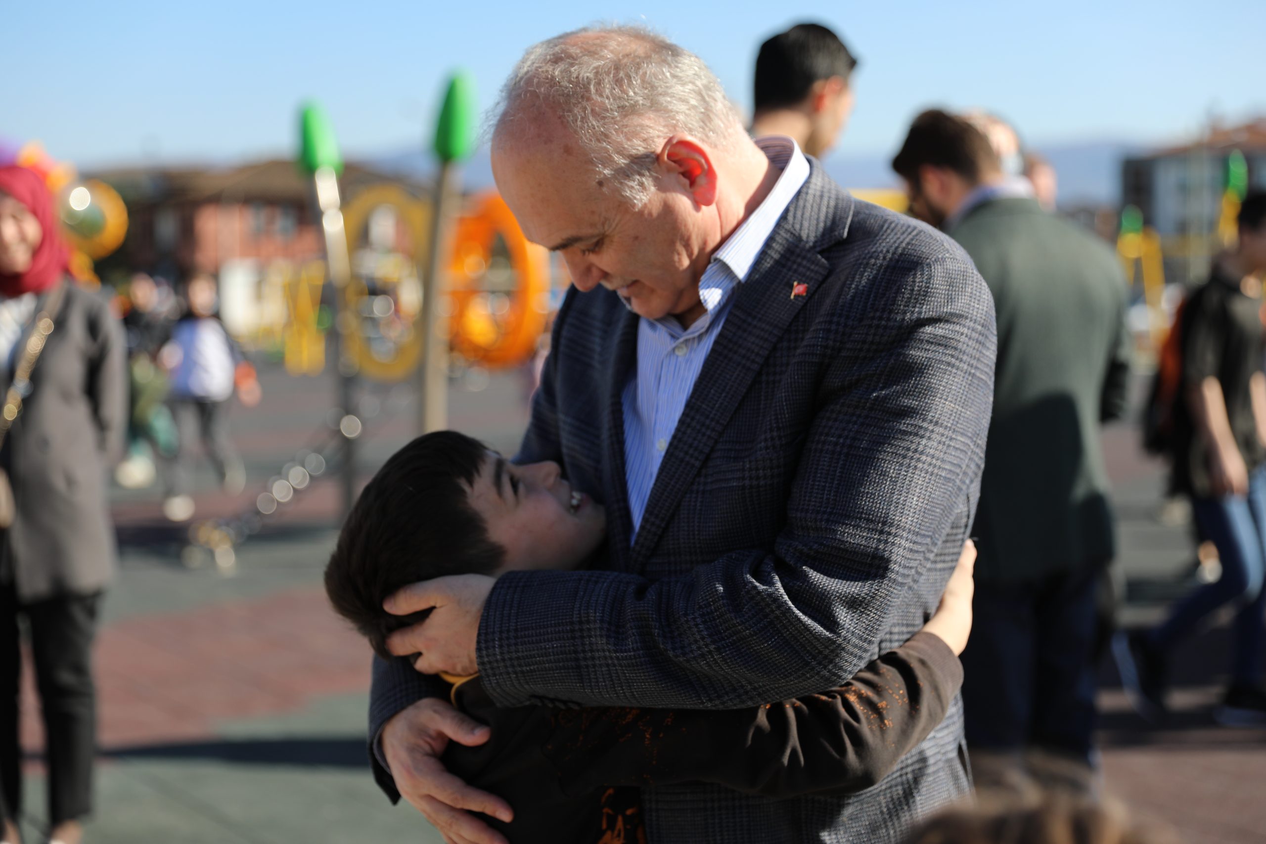 ÖZLÜ; ÇOCUKLARIMIZ, MİLLETİMİZİN ORTAK EMANETİDİR!