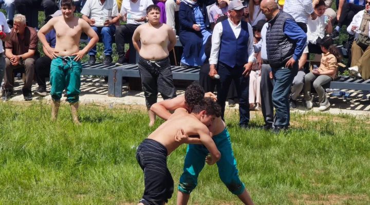 GELENEKSEL BALATLI KÖYÜ GÜREŞLERİ BÜYÜK İLGİ İLE GERÇEKLEŞTİ!