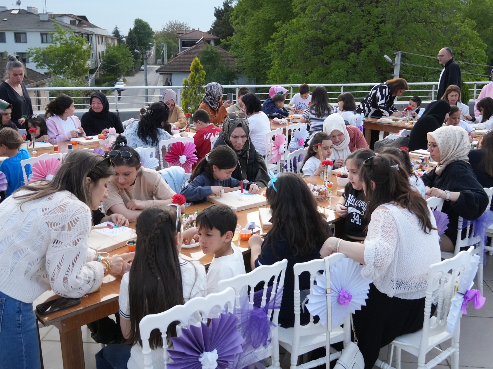 ÇOCUK ÜNİVERSİTESİ’NDE ANNELER GÜNÜ ETKİNLİĞİ!